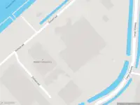 Brandweer met gepaste spoed naar de Deltastraat in Zierikzee vanwege een buitenbrand