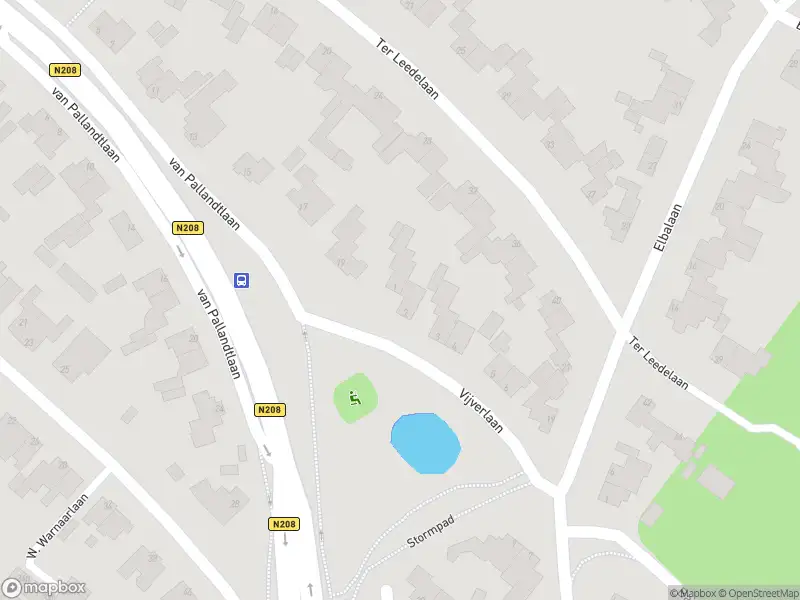 Ambulance met gepaste spoed naar de Vijverlaan in Sassenheim