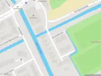 Ambulance met grote spoed naar de Hazewinkelstraat in Leiden