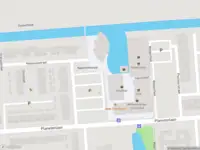 Ambulance met grote spoed naar de Neptunusstraat in Spijkenisse