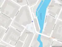 Ambulance met grote spoed naar de Torenstraat in Dordrecht