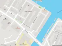 Ambulance met grote spoed naar de Melkdistelstraat in Amsterdam