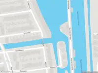 Ambulance met grote spoed naar de Graskarper in Krommenie
