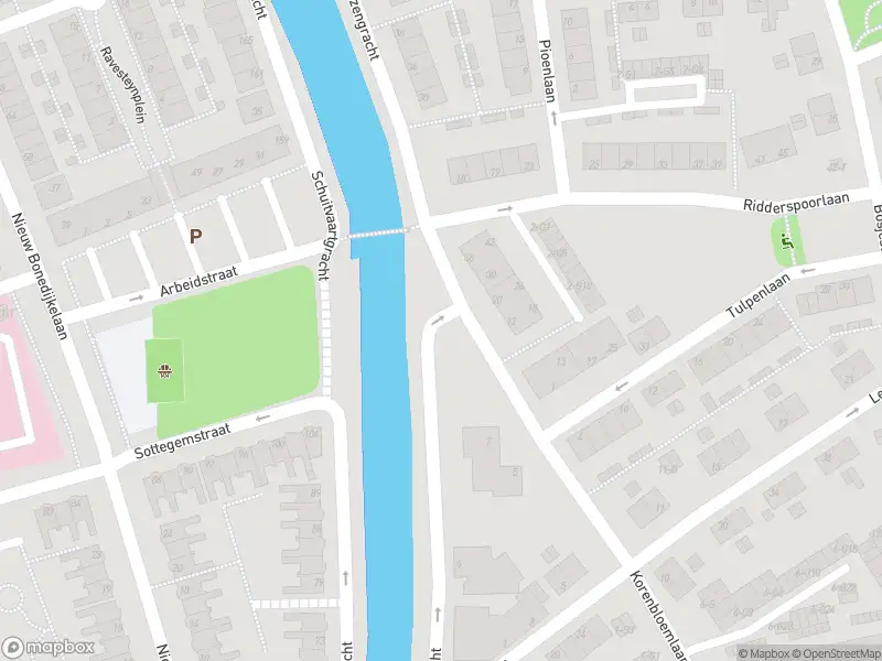 Brandweer en politie met grote spoed naar de Rozengracht in Vlissingen vanwege personen te water