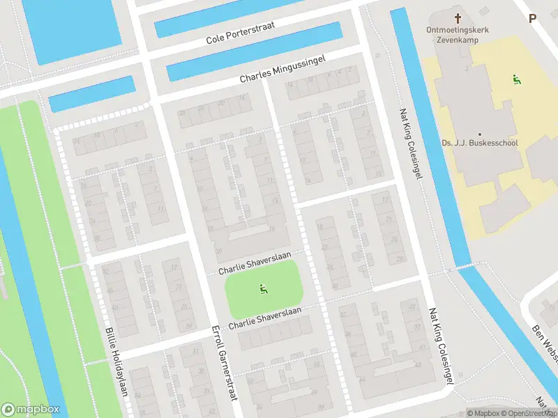 Ambulance met grote spoed naar de Charlie Shaverslaan in Rotterdam