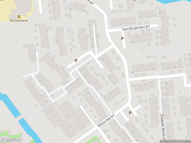Ambulance met gepaste spoed naar de Anna Karenina erf in Capelle aan den IJssel