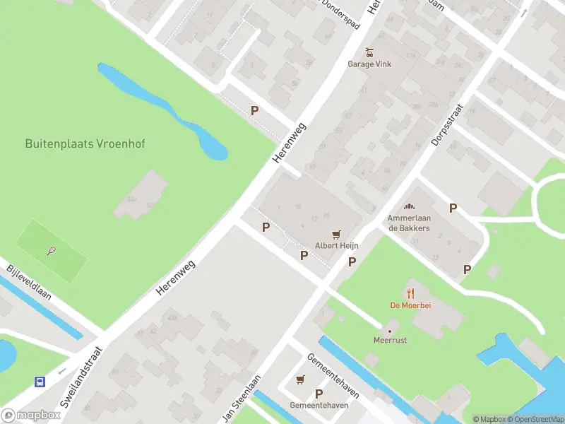 Ambulance met grote spoed naar de Meerrustlaan in Warmond