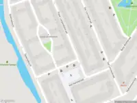 Ambulance met grote spoed naar de Justus van Effenstraat in Rotterdam
