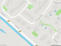 Ambulance met grote spoed naar de Prins Clauslaan in Badhoevedorp
