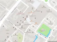 Ambulance met grote spoed naar de Treubplein in Voorschoten