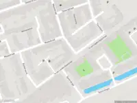 Ambulance met gepaste spoed naar de Touwbaan in Vlaardingen