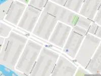 Ambulance met grote spoed naar de Enkhuizerstraat in Amsterdam
