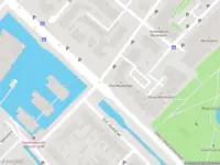 Ambulance met grote spoed naar de Voorburgseweg in Leidschendam