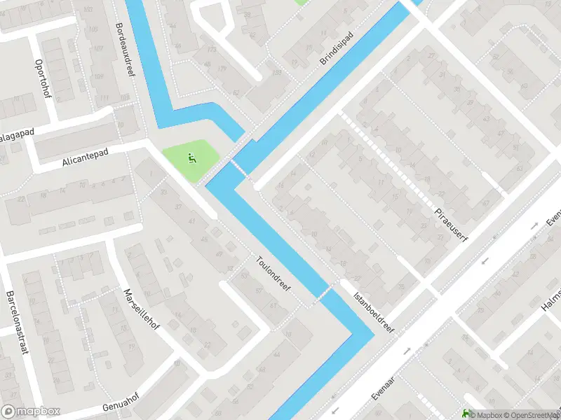 Ambulance met grote spoed naar de Istanboeldreef in Rotterdam