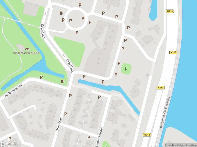 Brandweer met gepaste spoed naar de Dreesplein in Naaldwijk vanwege stankoverlast