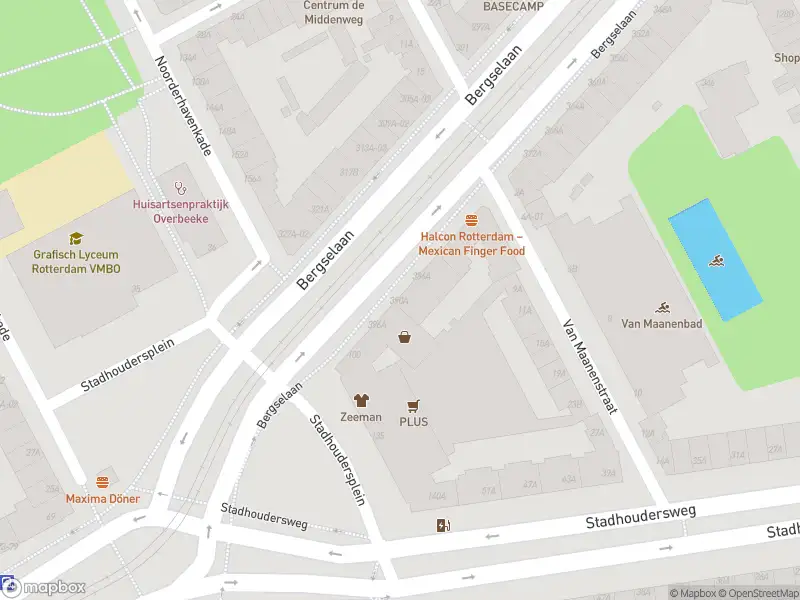 Ambulance met gepaste spoed naar de Bergselaan in Rotterdam