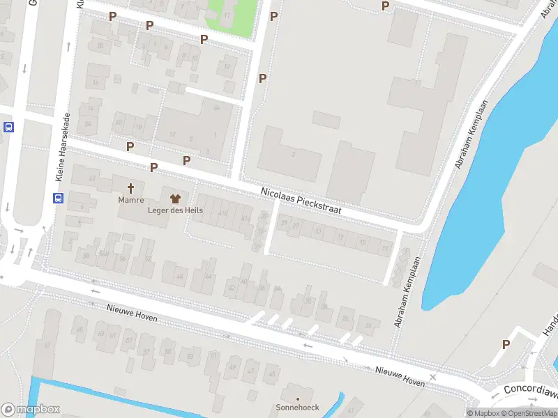 Ambulance met gepaste spoed naar de Nicolaas Pieckstraat in Gorinchem
