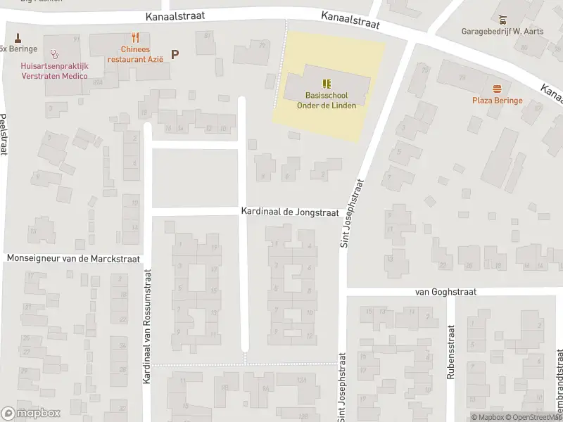 Ambulance met gepaste spoed naar de Kardinaal de Jongstraat in Beringe