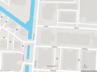 Ambulance met gepaste spoed naar de Hamburg in Barendrecht