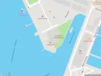 Ambulance met grote spoed naar de Plantagelaan in Rotterdam