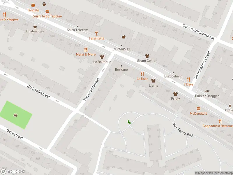 Ambulance met grote spoed naar de Zegwaardstraat in Rotterdam