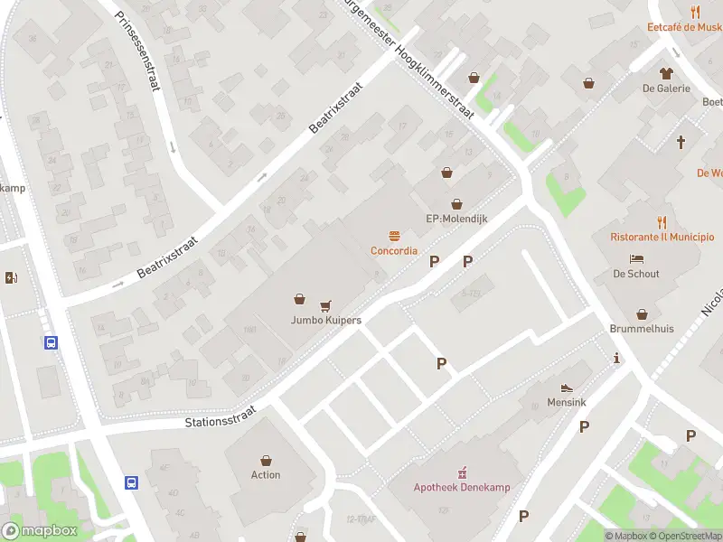 Brandweer met gepaste spoed naar de Lange Voor in Denekamp