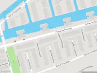 Ambulance met grote spoed naar de Piet van de Polsingel in Rotterdam