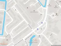 Ambulance met gepaste spoed naar de Roterijstraat in 's-Gravendeel