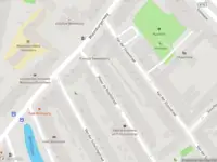 Ambulance met gepaste spoed naar de Pieter de Raadtstraat in Rotterdam