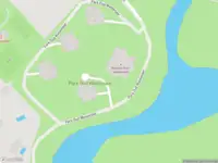Ambulance met grote spoed naar de Park Oud Wassenaar in Wassenaar
