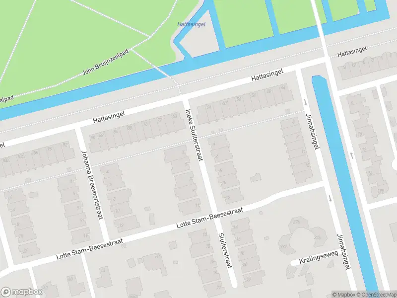 Ambulance met grote spoed naar de Ineke Sluiterstraat in Rotterdam