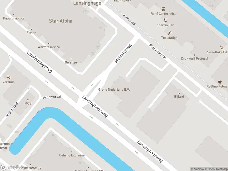 Ambulance met grote spoed naar de Metaalstraat in Zoetermeer
