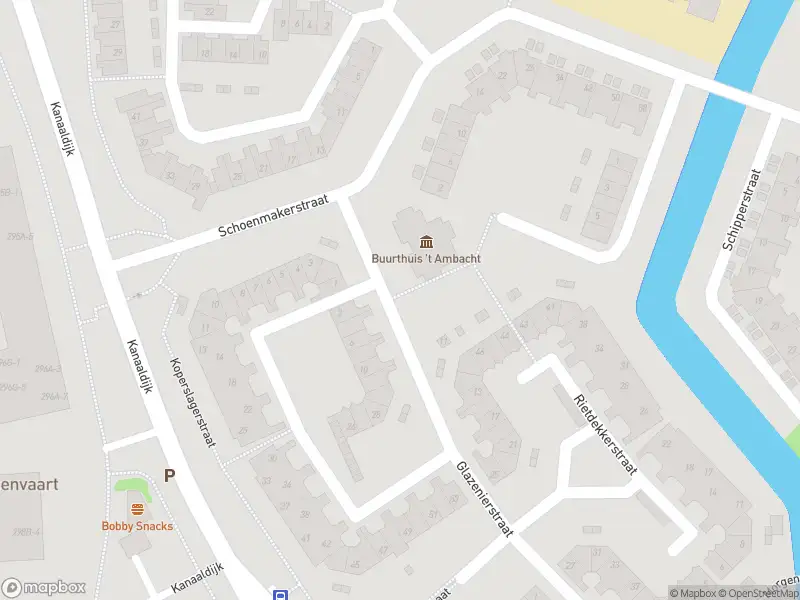 Ambulance met gepaste spoed naar de Glazenierstraat in Alkmaar