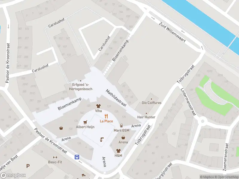 Brandweer met gepaste spoed naar de Mathildastraat in 's-Hertogenbosch vanwege afhijsen patient