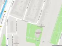 Ambulance met grote spoed naar de Faradaystraat in Haarlem