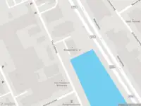 Ambulance met grote spoed naar de Thurledeweg in Rotterdam