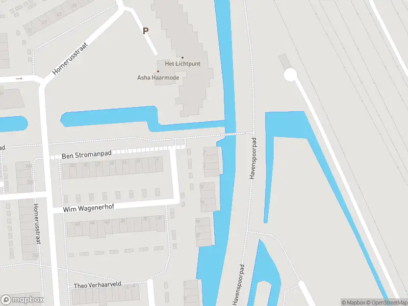 Ambulance met grote spoed naar de Wim Wagenerhof in Rotterdam