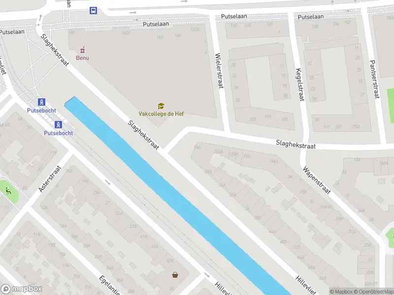Ambulance met grote spoed naar de Hillevliet in Rotterdam