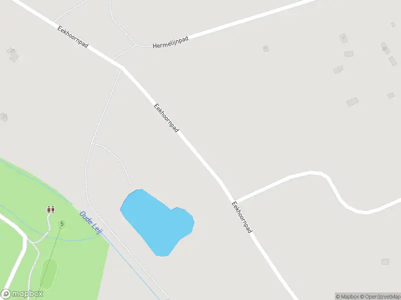 Brandweer met grote spoed naar de Eekhoornpad in Tilburg vanwege een buitenbrand