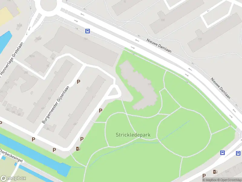 Ambulance met grote spoed naar de Burgemeester Stulemeijerlaan in Schiedam