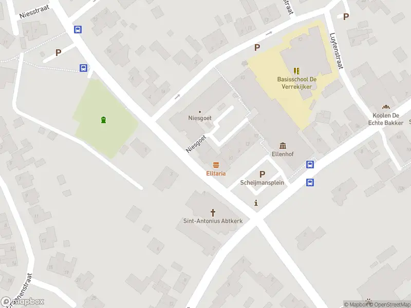 Ambulance met grote spoed naar de Scheijmansplein in Ell
