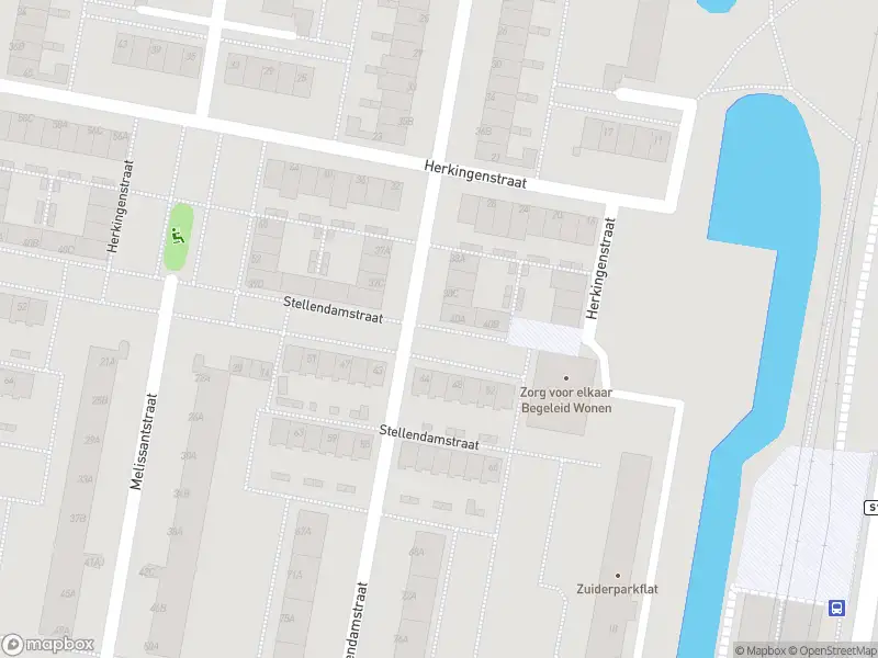 Ambulance met grote spoed naar de Stellendamstraat in Rotterdam