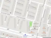 Ambulance met gepaste spoed naar de De Tourton Bruynsstraat in Amsterdam