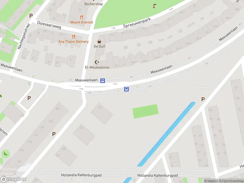 Ambulance met gepaste spoed naar de Binnendraaierij in Amsterdam