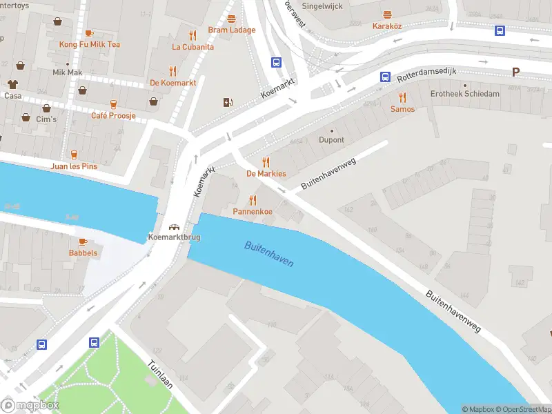 Ambulance met gepaste spoed naar de Buitenhavenweg in Schiedam