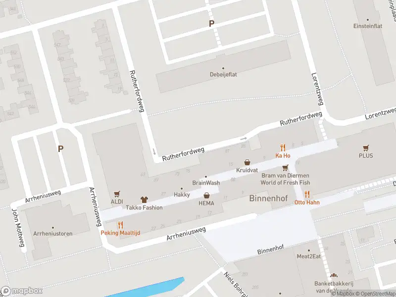 Ambulance met grote spoed naar de Rutherfordweg in Rotterdam