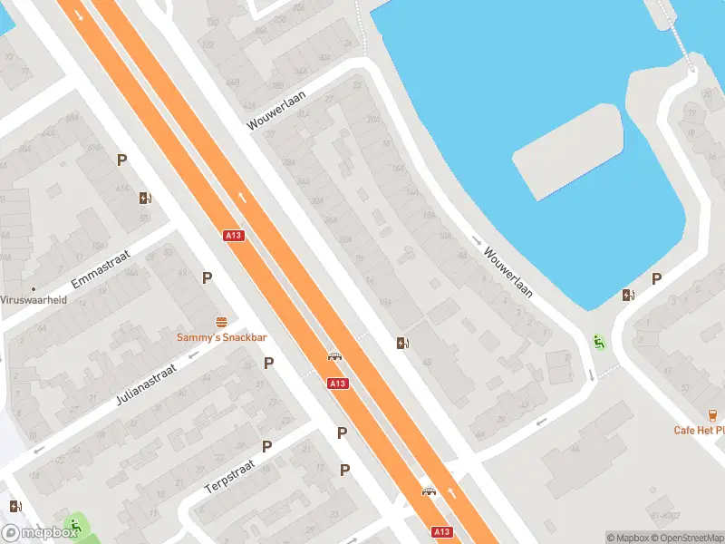 Ambulance met gepaste spoed naar de Parallelstraat in Rotterdam