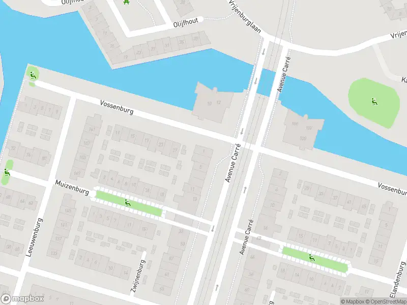 Ambulance met grote spoed naar de Avenue Carré in Barendrecht