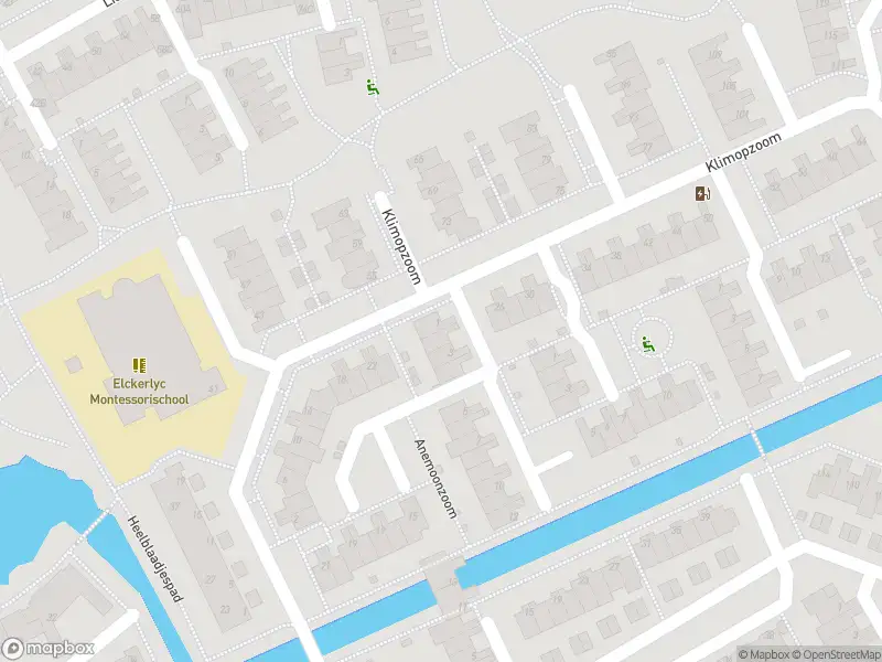 Ambulance met gepaste spoed naar de Anemoonzoom in Leiderdorp