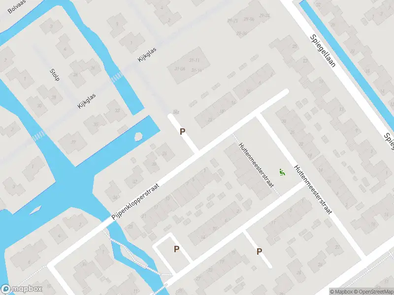 Brandweer met gepaste spoed naar de Pijpenklopperstraat in Leerdam vanwege een buitenbrand